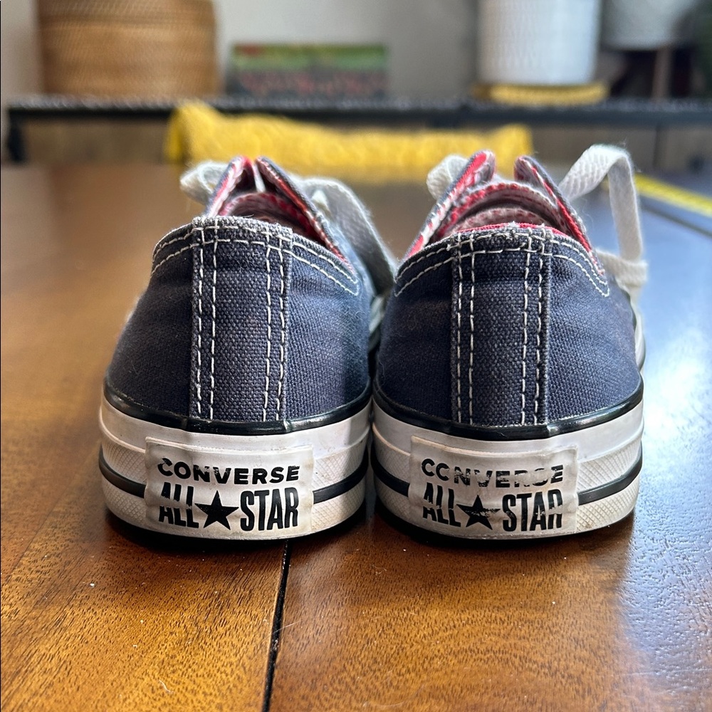 Converse All Star Red White and Blue Sneakers. Women’s size 6. Double tongue. - Picture 8 of 9